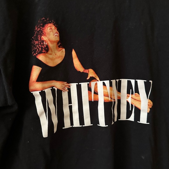Whitney Houston T-Shirt - Picture 2 of 3